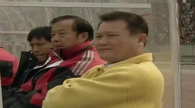 不死鸟vs川崎前锋,不死鸟赛博朋克