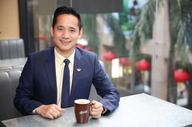 招18万人!麦当劳深圳掌门人:不管前浪后浪,追求梦想就是“年轻人”