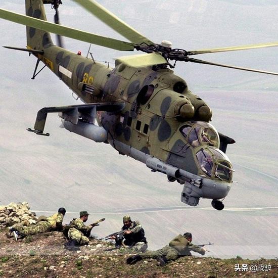 非洲小国军机坠毁，狠狠砸向总统专机，多人重伤，总统躲过一劫