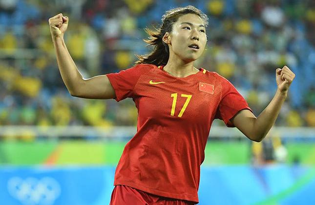 女足脱衣庆祝第一人,中国女足脱球衣庆祝名场面集锦