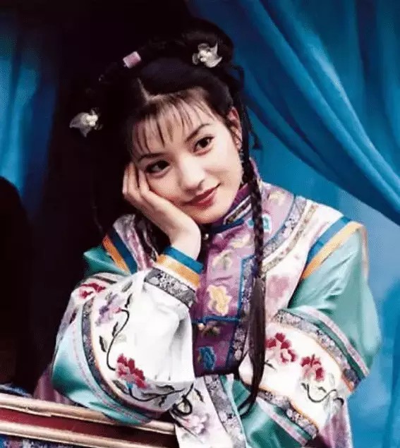 少林足球周星驰和赵薇那段视频,赵薇谈周星驰