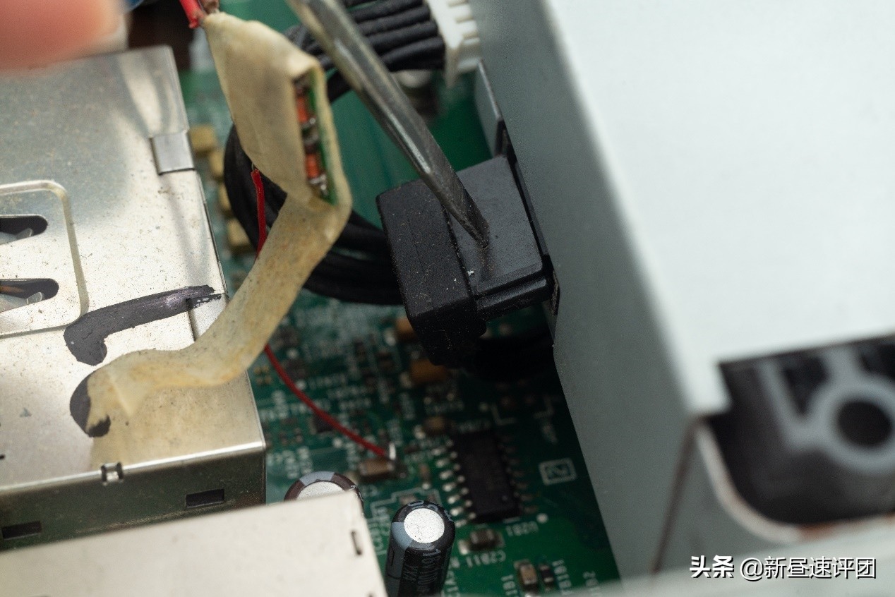 xbox360白色老版怎么拆,xbox360维修视频教程