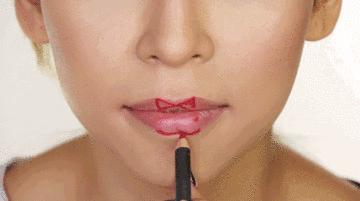 快来学这4个涂口红的小技巧,30秒0基础学会有效涂口红