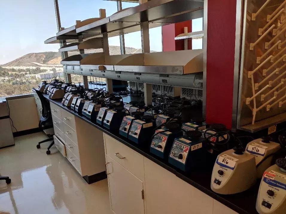 270亿不良资产,10个亿的不良资产