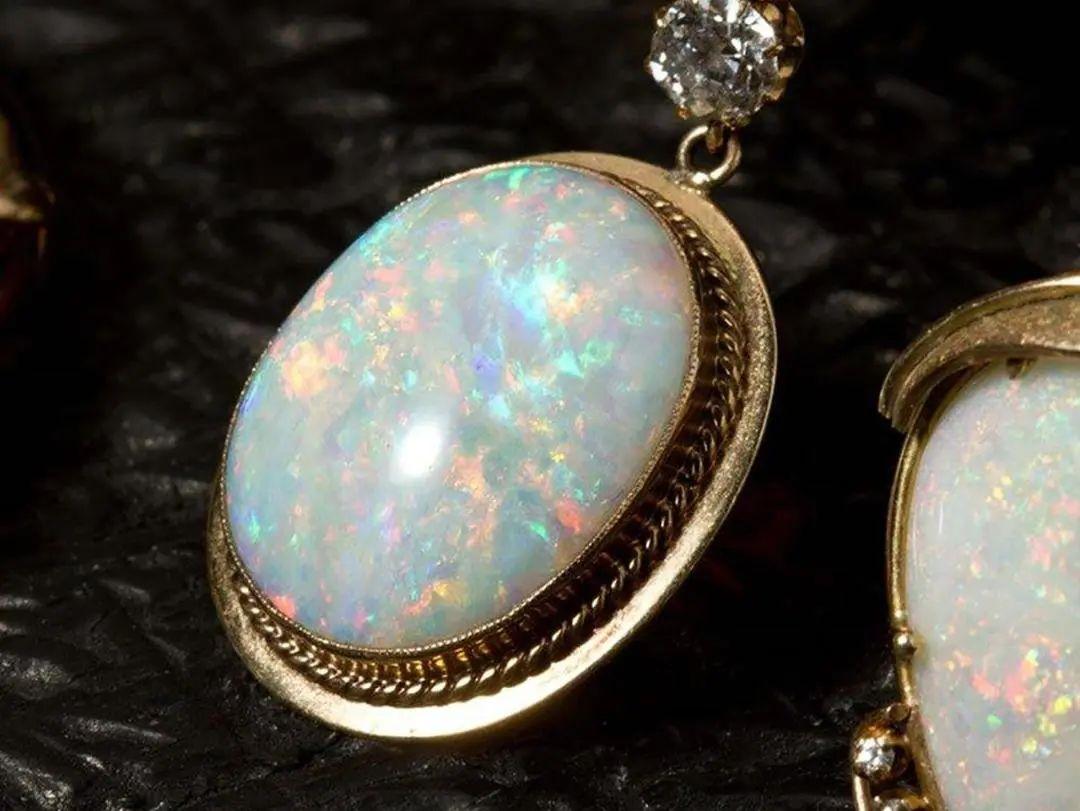 25周年纪念宝石,伊莱卡珠宝什么颜色的钻石最值钱