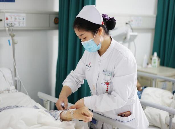 宫颈癌放化疗后引起的便秘,如何缓解化疗引起的便秘