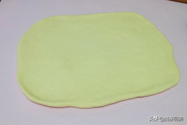 自制披萨的超简单做法,自制披萨最简单的方法