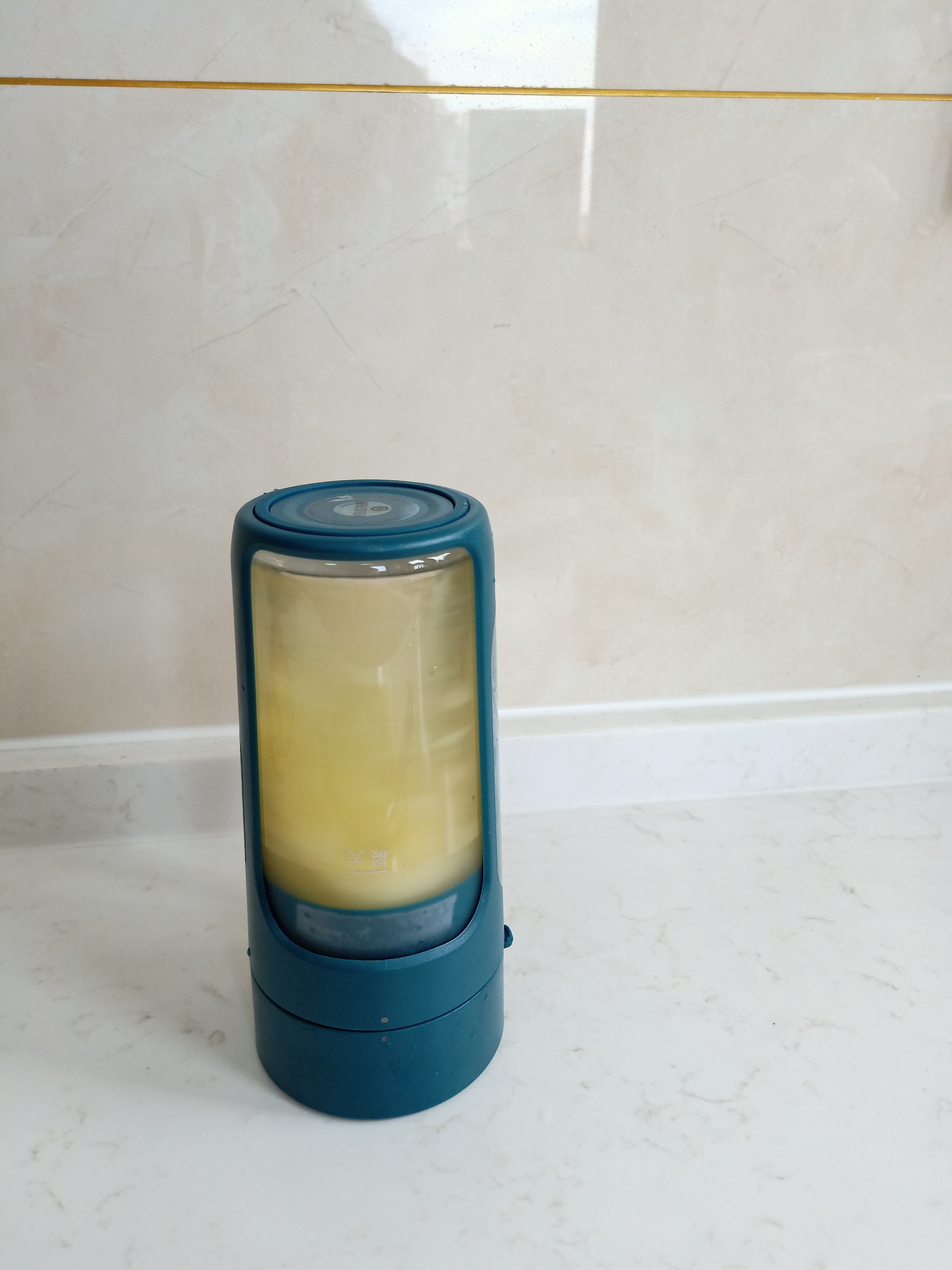 鲜榨果汁沉淀怎么解决,如何防止鲜榨果汁变黑