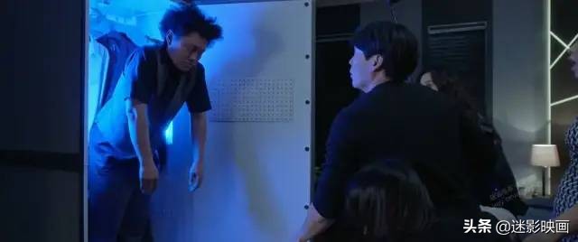 闊╁浗鐑ц剳鎮枒鐢靛奖濡诲瓙缁戞灦鑷繁,闊╁浗鐢靛奖濡诲瓙鍙戠幇涓堝か鏄鏄熶汉