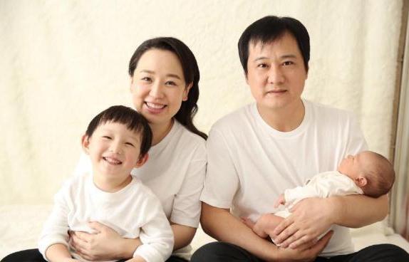 我爱我家饰演贾圆圆的关凌,我爱我家圆圆关凌照片