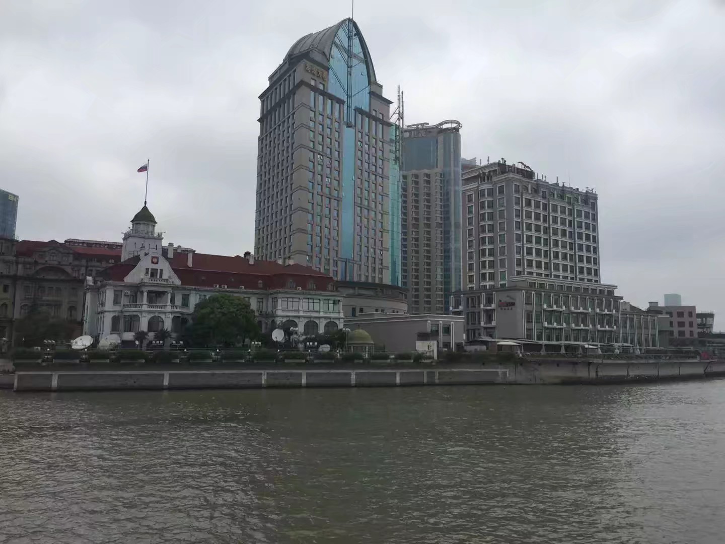 魔都上海，我不想成为你的过客