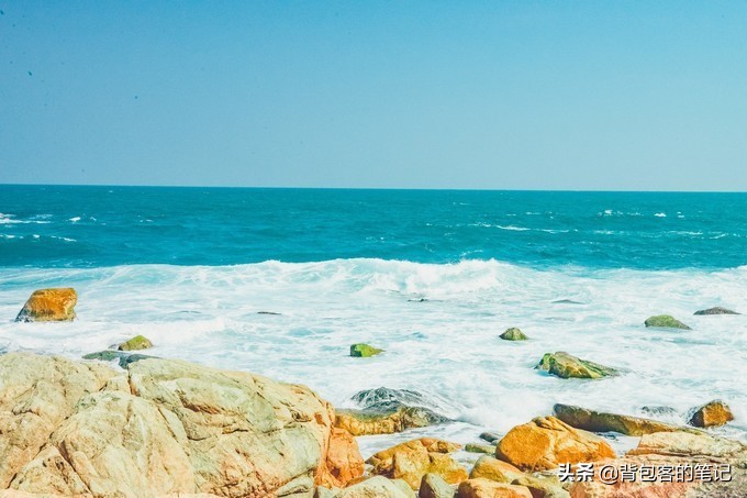 进出景区排队3个小时,岛上物价高上天,这的游客还是多的挤破头