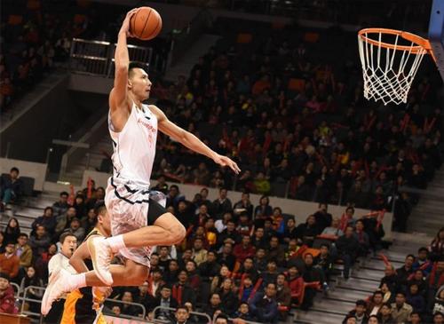 易建联身价5亿元,易建联身价超4亿元