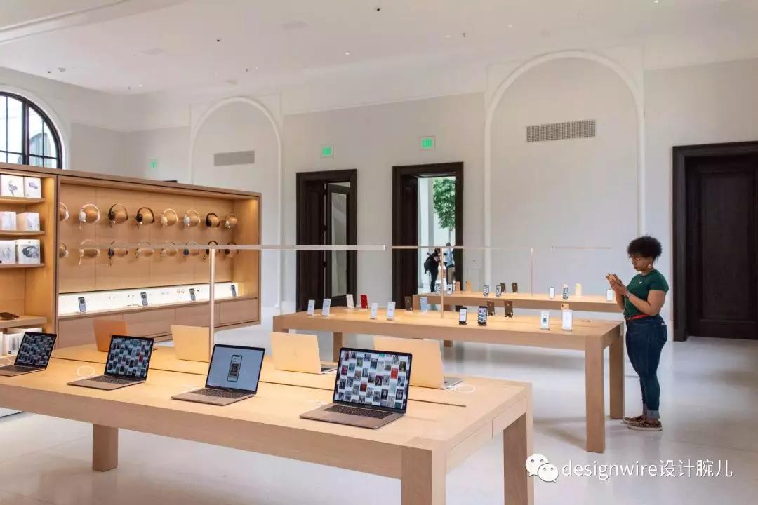 全球第一家苹果水上直营店在哪里,全球第一水上零售店