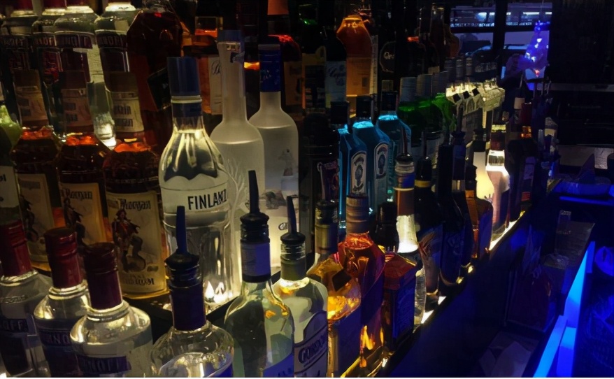 在珠海适合一个人去的酒吧,珠海邂逅最多的酒吧