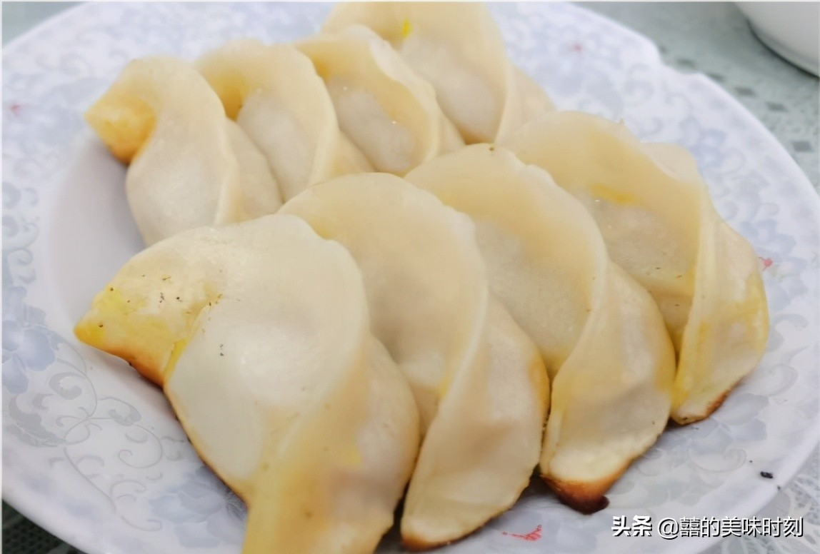 上海锅贴第一名石龙路,上海锅贴店哪家好吃