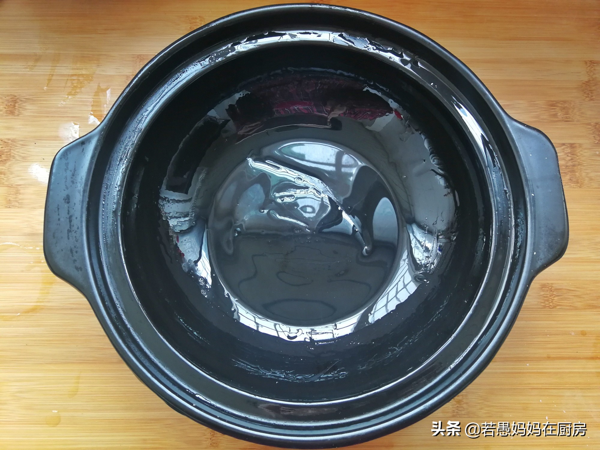 如何在家做锅巴煲仔饭,煲仔饭最快做好锅巴的方法