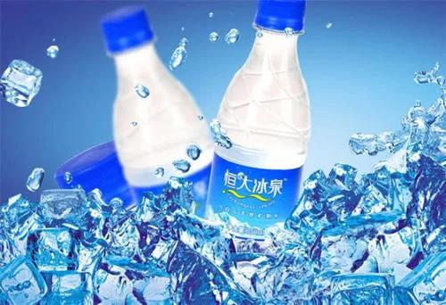 中国首富捐2万500瓶矿泉水,中国矿泉水首富