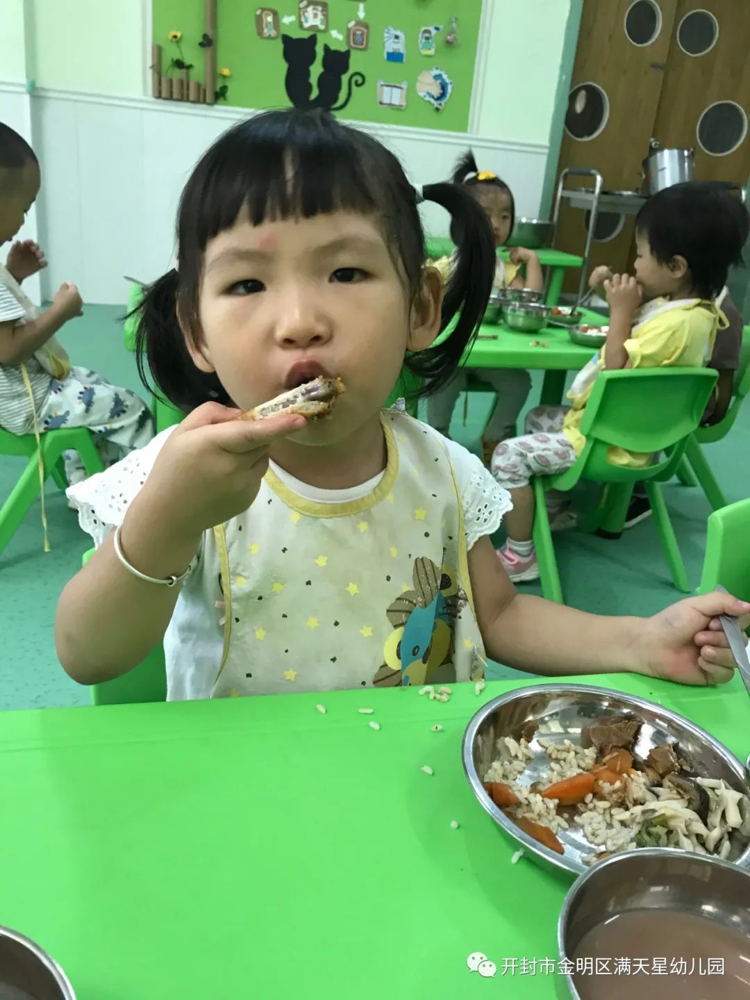 幼儿园开学第一周精彩掠影,幼儿园开学第一周快乐时光