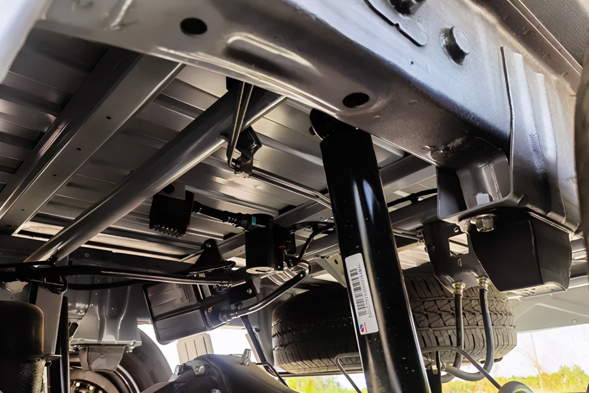 实拍东风小康C71/C72，这款车究竟“超牛”在哪里｜卡车之友网