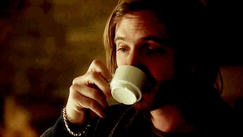 你的电话铃声响了用英语怎么说,你的手机在响吗用英语怎么说