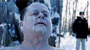 为什么冻死会脱衣服,雪地冻死为什么脱衣服