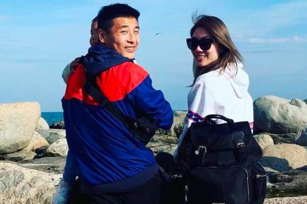 武磊妻子和女儿,武磊和他妻子的爱情故事