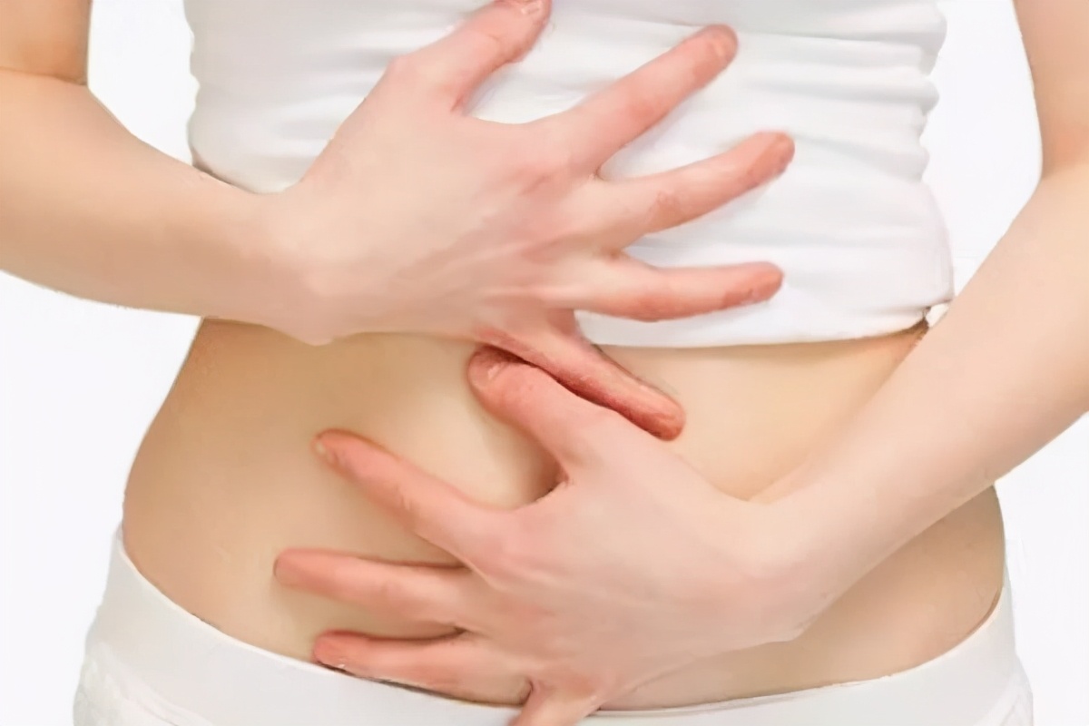 妇科月经量少闭经输卵管积水堵塞,闭经会引起经络不通吗