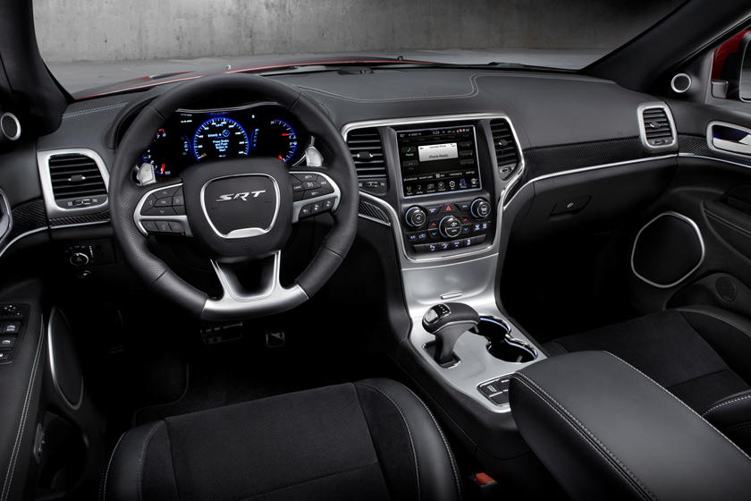 Jeep大切诺基SRT-8起价68645美元,输出475马力百公里油耗19.6升