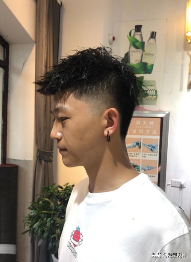 男士毛寸发型图解2020流行短发,30-40岁男士方脸短发发型稳重