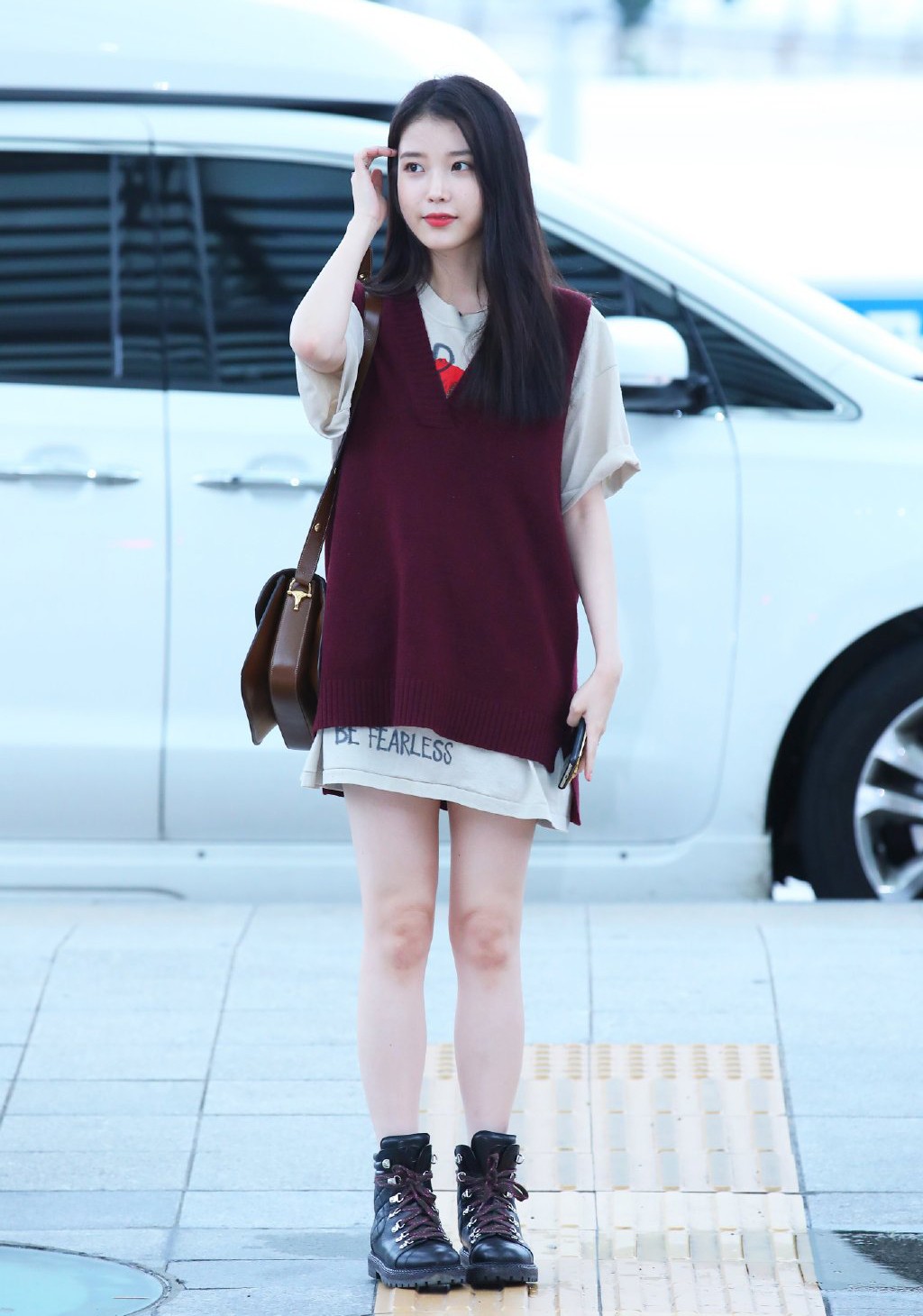 被誉为韩国国民妹妹,被韩国网友称为国民妹妹