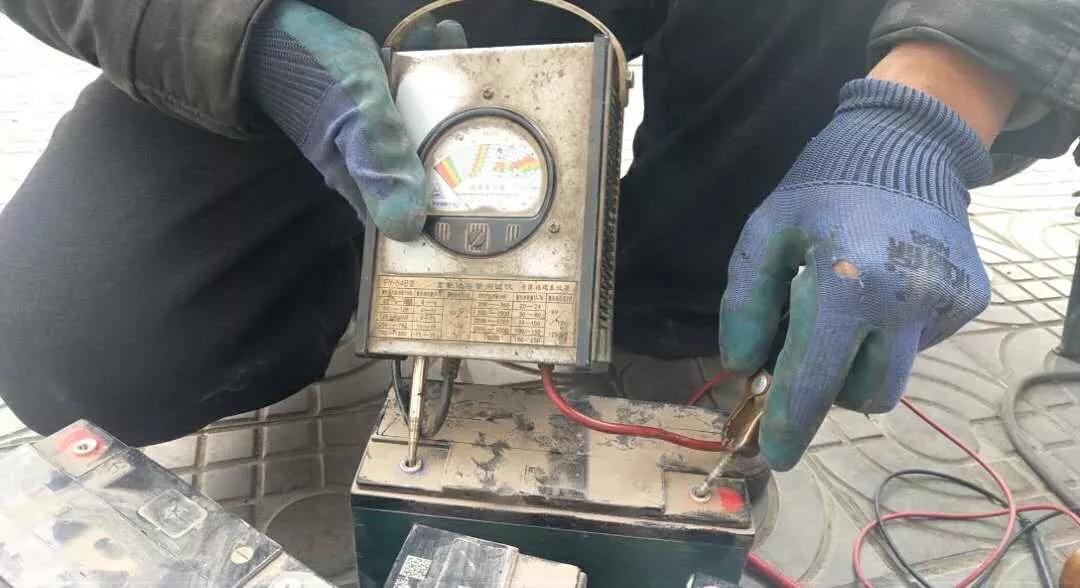 这才是电动车跑不快的真相,这才是电动车跑不远的原因