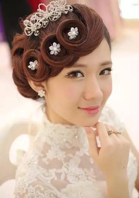 新娘跟妆师化妆造型完全攻略,新娘跟妆化妆师需要准备哪些