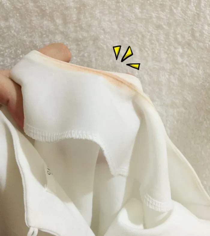 衣服上的粉底液压根洗不掉？那是你没用对方法