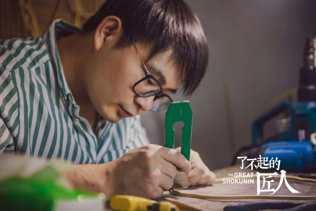 缂丝团扇是什么,缂丝素团扇