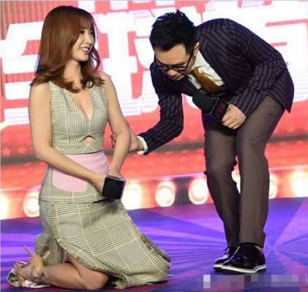 柳岩为什么那么有女人味,柳岩这么迷人为什么就是不红呢