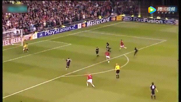 老特拉福德为罗纳尔多鼓掌,罗纳尔多3球