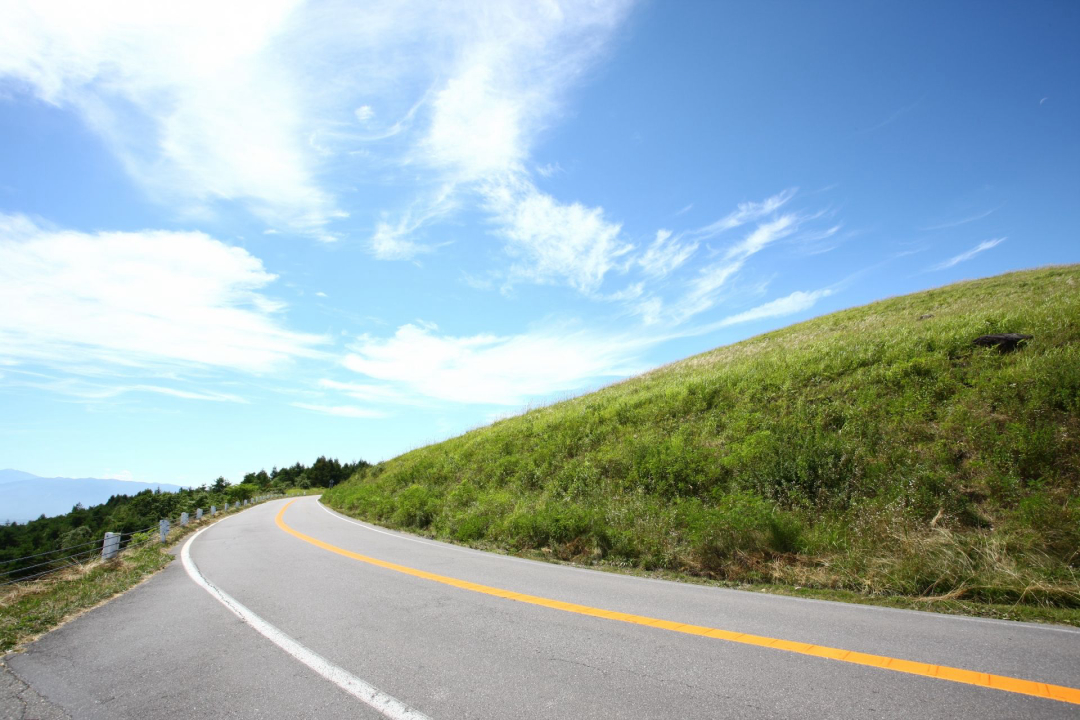 单黄线跟双黄线有什么区别,双黄线和单黄线的区别是什么