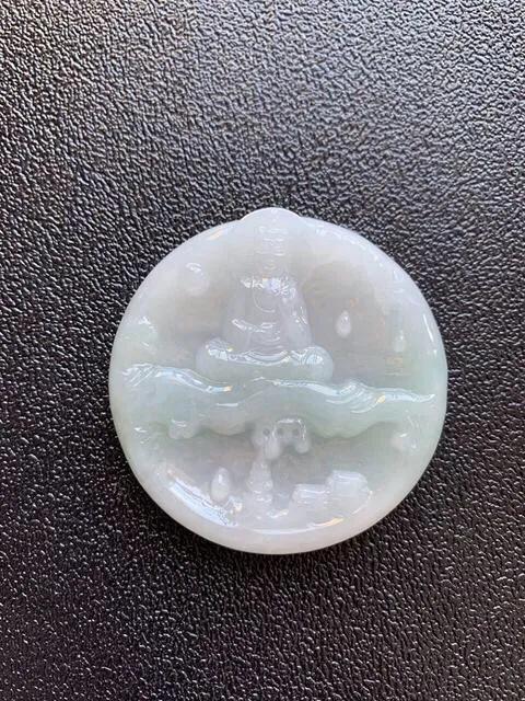 糯种翡翠价格,翡翠糯冰的介绍