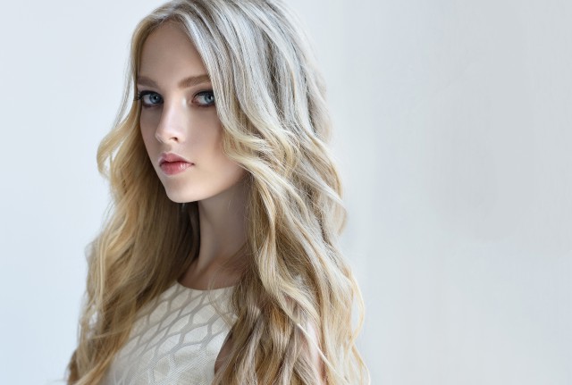 头皮有头屑痒头发干燥怎么回事,冬天头皮干燥头屑多掉头发怎么办