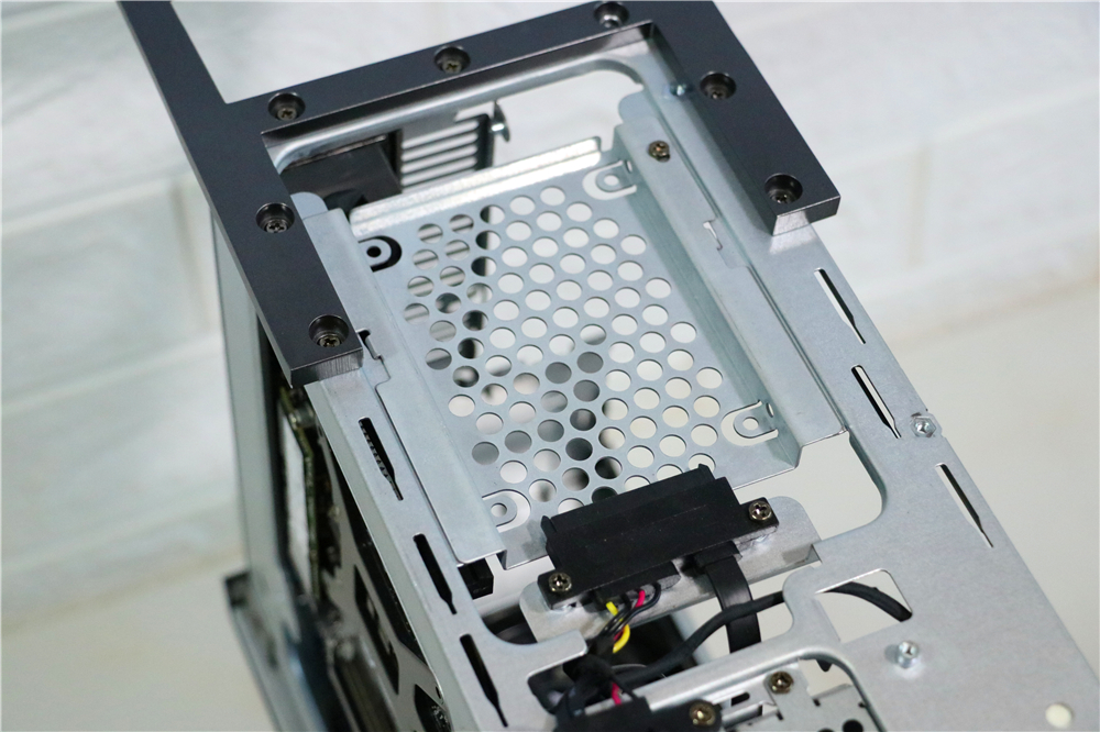 吃鸡主机微星宙斯盾3,微星宙斯盾钛3怎么样