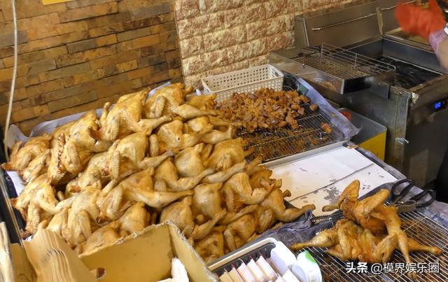 摆摊卖炸鸡年赚五十万,00后创业卖炸鸡月入两万