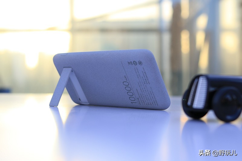 安卓手机背夹式充电宝测评,南卡无线充电宝pow-1和pow-2