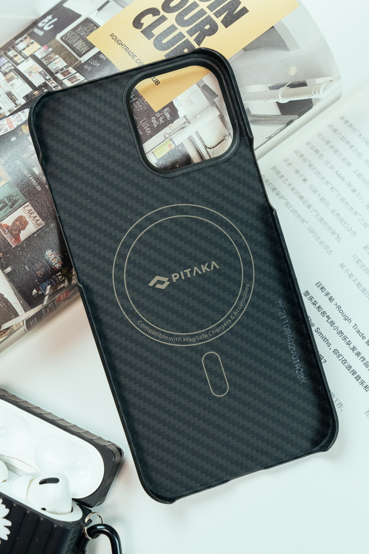 iphone13磁吸降温手机壳,iphone13手机壳磁吸防尘