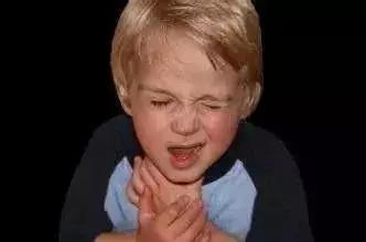 儿童异物卡喉的急救方法图,父母必知的急救方法