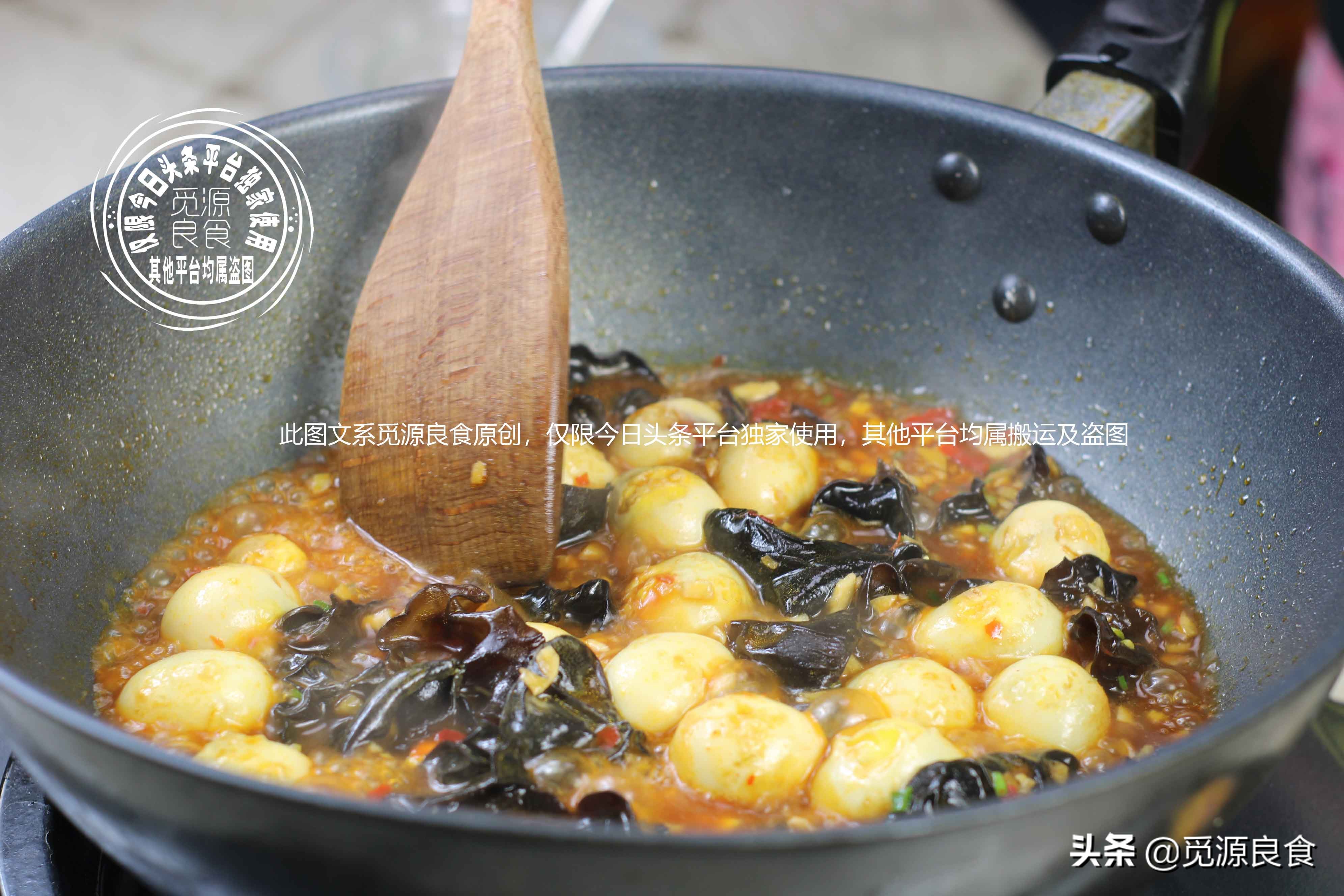 烤鹌鹑蛋酸甜口酱的做法,茄汁虎皮鹌鹑蛋酸甜可口很开胃