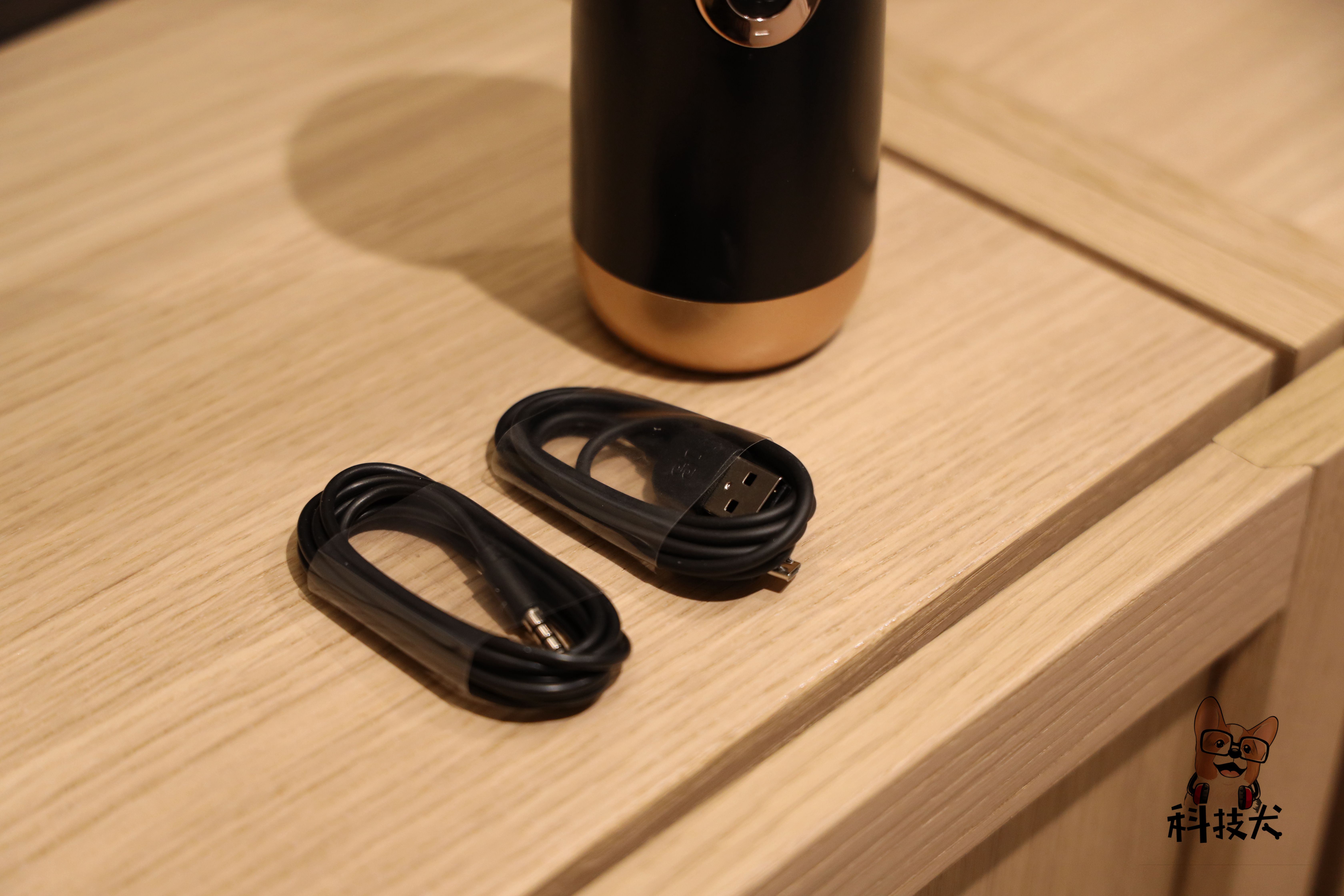 唱吧精灵麦克风q3带声卡吗,唱吧发布新品精灵麦克风q3v1