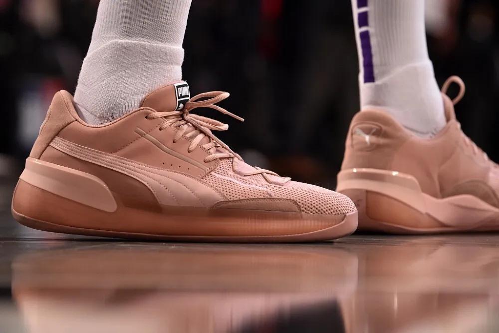 NBA球员上脚：湖人球员的球鞋，波普、麦基和卡鲁索都有！