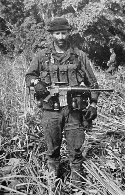 car15步枪是全自动的吗,美国产car15民用步枪