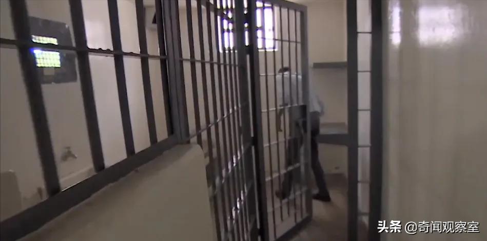 全球十大恶人榜榜首，号称“本拉登第二”，却2次成功越狱